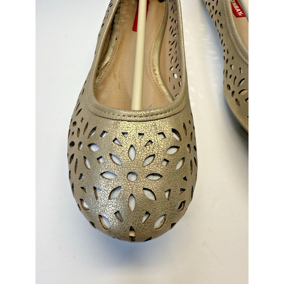 Unionbay Tanya Ballet Flat Women's Size 9 Gold Comfort Slip On Casual New in Box - Picture 7 of 11